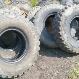 foto tires Michelin R20 365/85 XZL