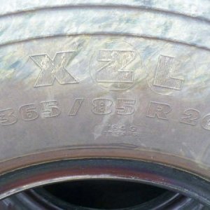 foto tires Michelin R20 365/85 XZL